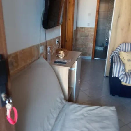 Annas * Sykia Chalkidikis